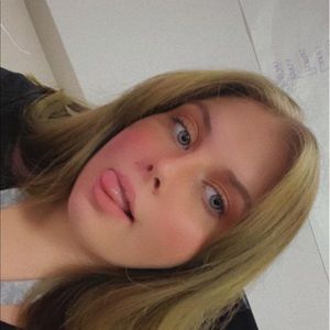 Meet your Posher, Bella